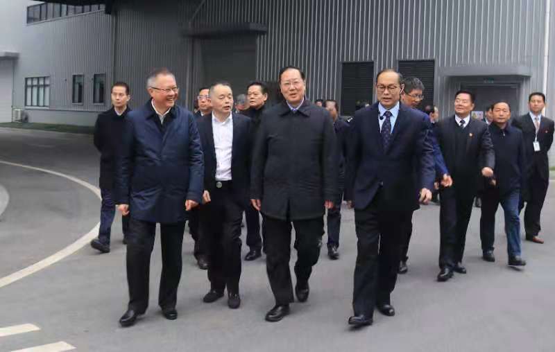 省委副书记、代省长毛伟明，市委书记龚文密等到熊猫体育
智能制造(邵阳)有限公司调研